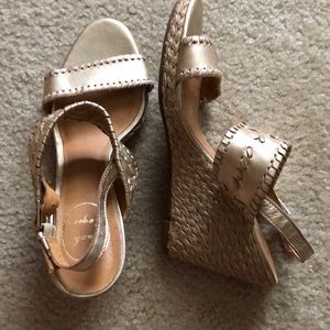 Jack Rogers Platinum Wedges